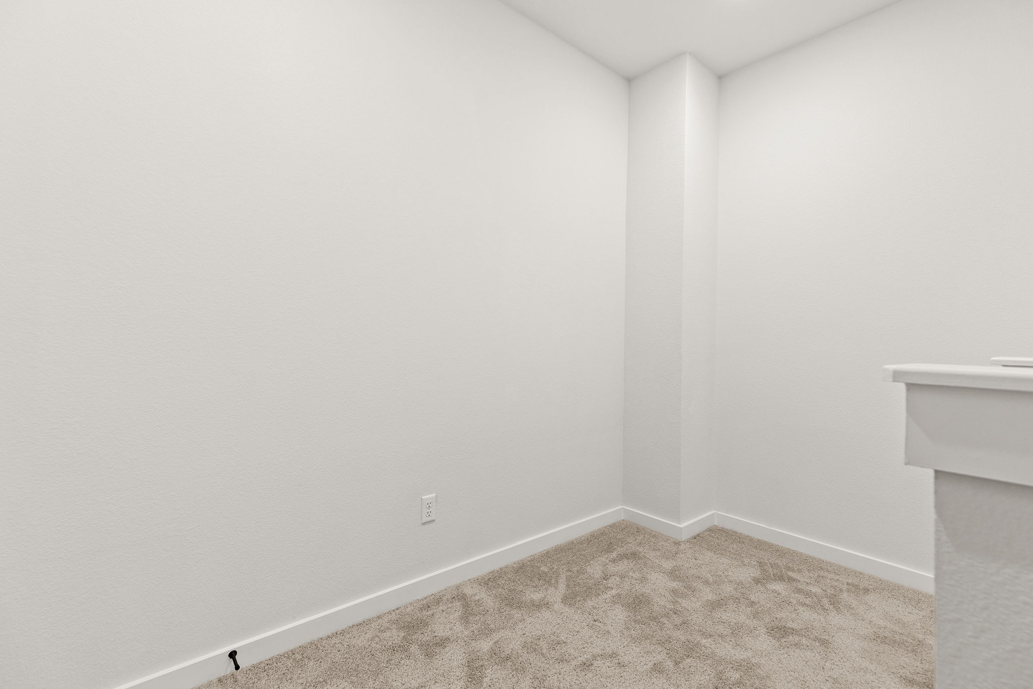 2600 Gattis School Road, Unit 1002 Round Rock, TX 78664 - Photo 17 of 40 A well-lit, quiet corner awaits, ready for your personal touch.