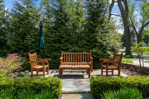 $1,499,000 | 485 Oakwood Avenue, Unit D2, Lake Forest, IL 60045