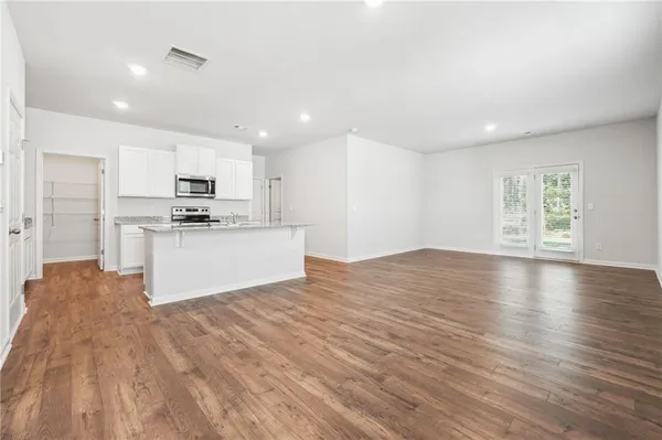 $2,400 | 177 Whitewood Drive, Dawsonville, GA 30534