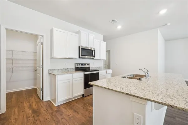 $2,400 | 177 Whitewood Drive, Dawsonville, GA 30534