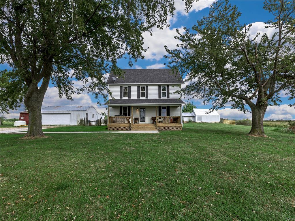 8526 State Rte 4 Staunton, IL 62088 - Photo 1 of 33