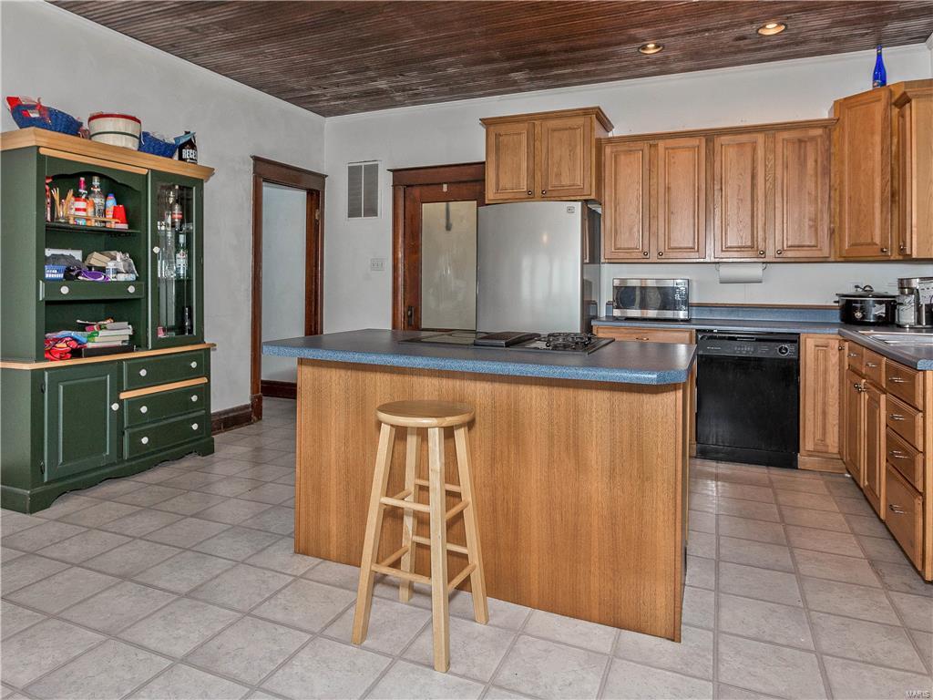 8526 State Rte 4 Staunton, IL 62088 - Photo 19 of 33