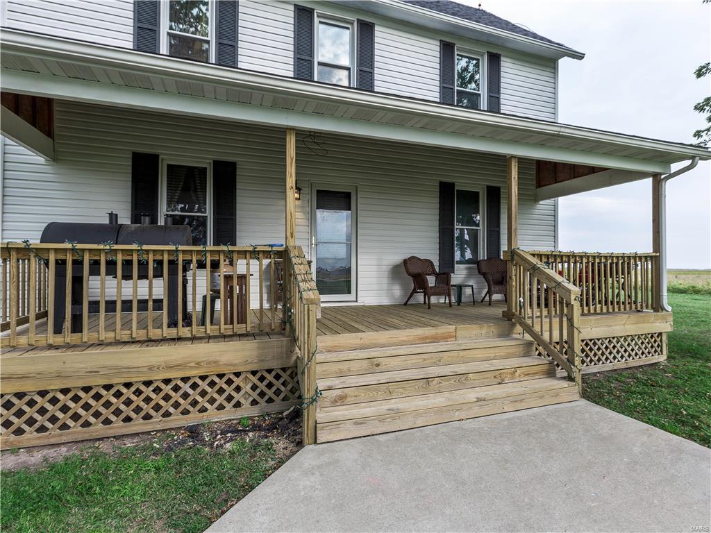 8526 State Rte 4 Staunton, IL 62088 - Photo 5 of 33