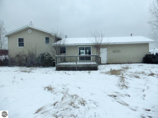 10037 East Fort Road Suttons Bay, MI 49682 - Photo 3 of 40 1793911-2.JPG