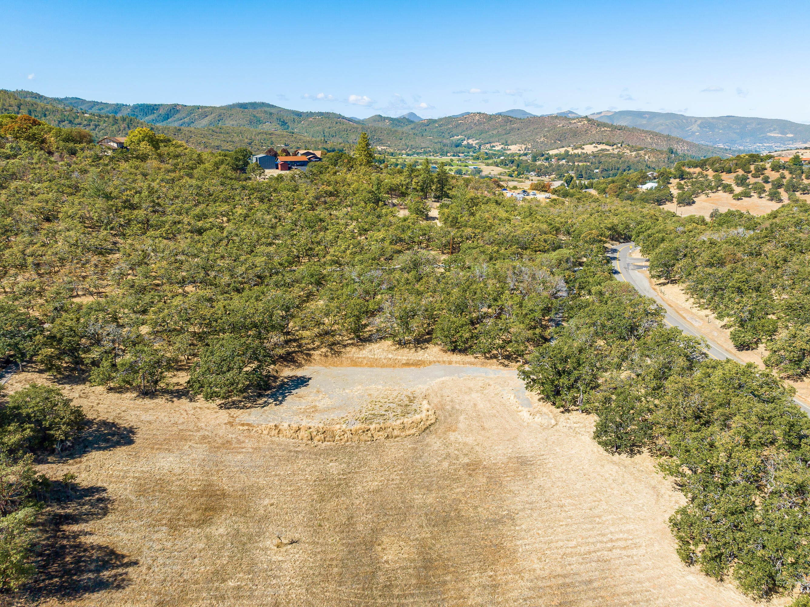 4851 Pioneer Road Medford, OR 97501 - Photo 7 of 26 DJI_0425
