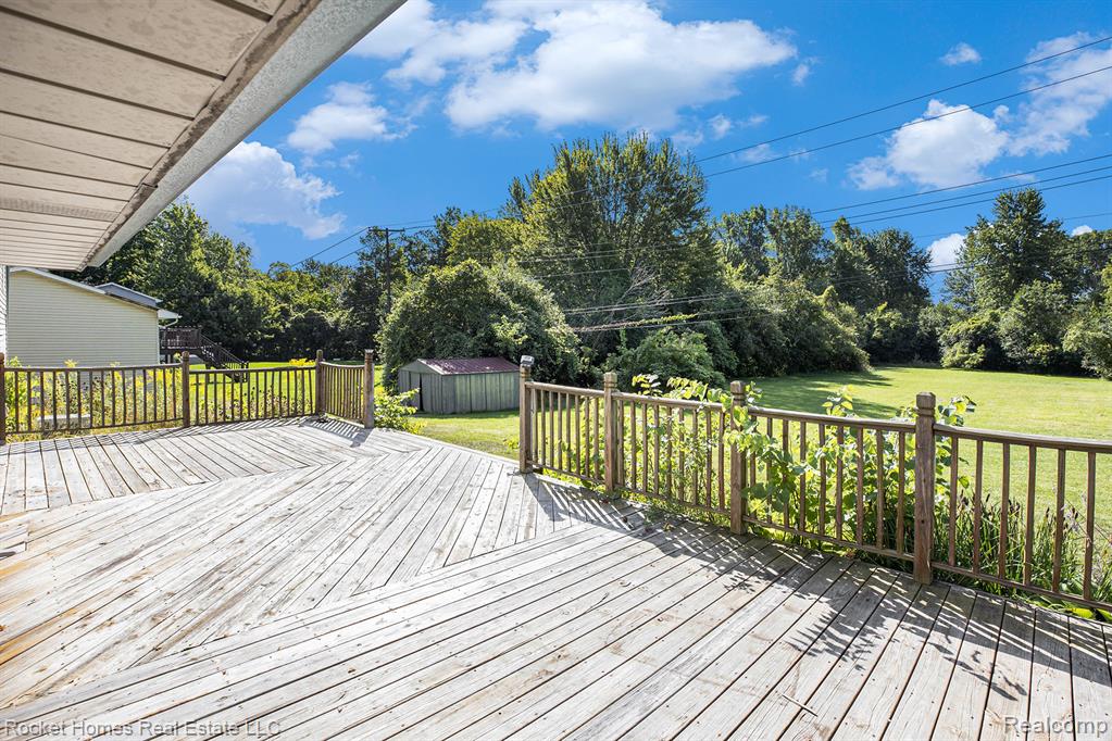 1815 Ruby Avenue Rochester Hills, MI 48309 - Photo 24 of 34