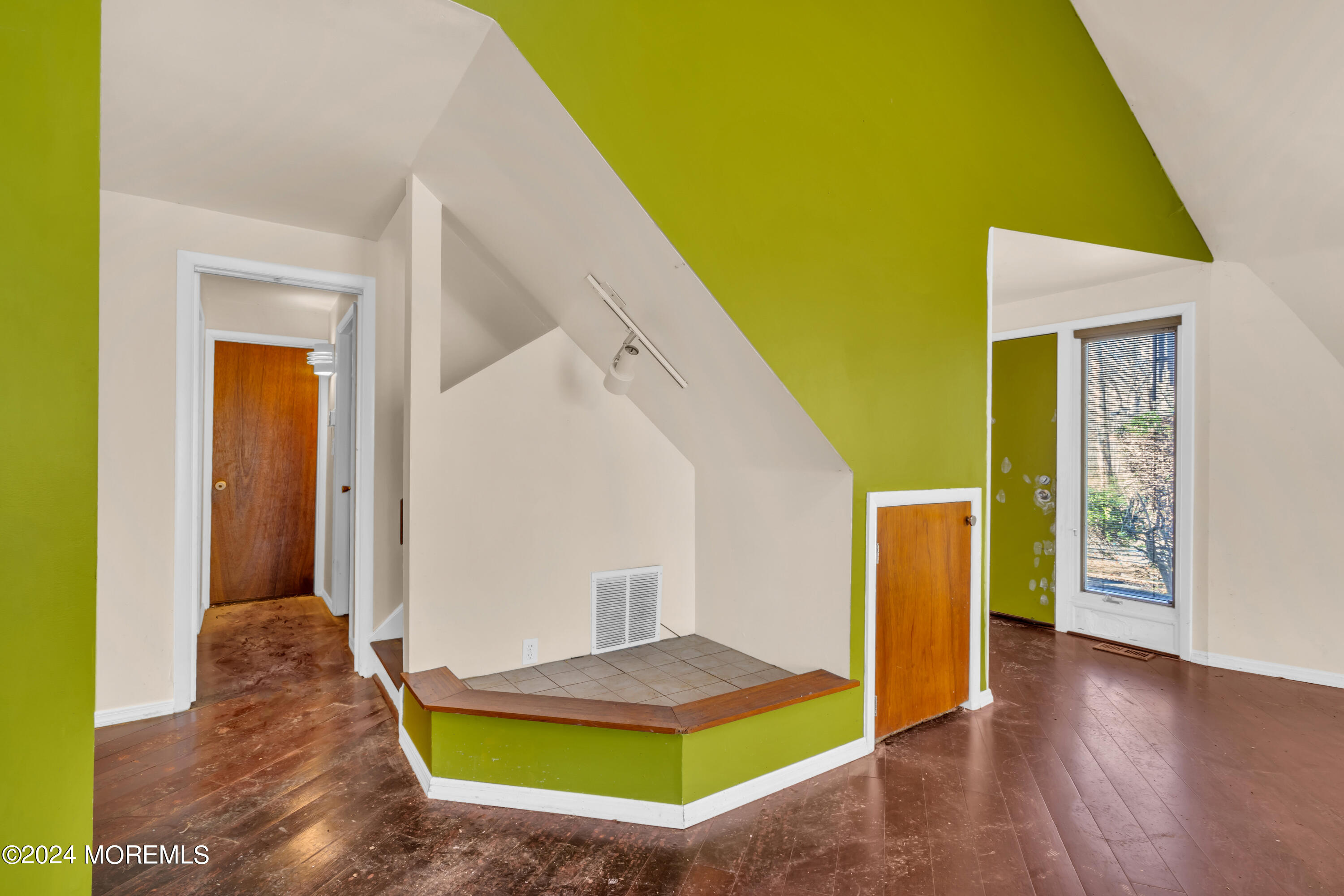 145 Woods Road Hightstown, NJ 08520 - Photo 15 of 64 018_ey203161