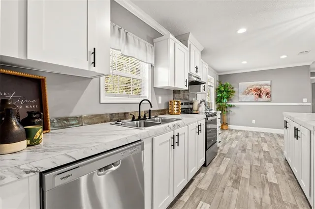 $294,000 | 14247 Hurricane Drive, Weeki Wachee, FL 34614