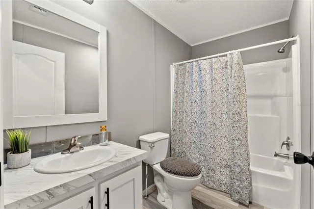 $294,000 | 14247 Hurricane Drive, Weeki Wachee, FL 34614