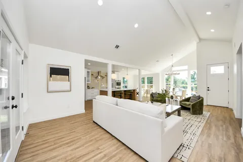 $440,000 | 1737 Tabor Street, Houston, TX 77009