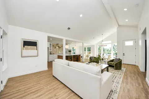 $440,000 | 1737 Tabor Street, Houston, TX 77009