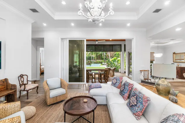 $12,000 | 135 Dixie Boulevard, Delray Beach, FL 33444