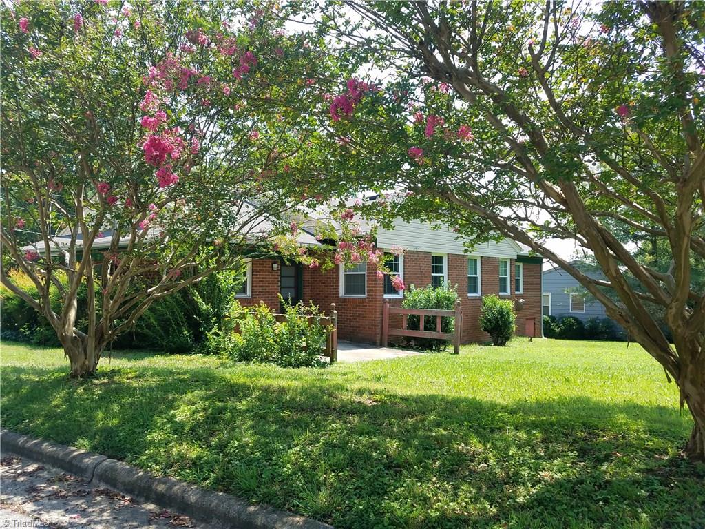 207 Ragsdale Road Jamestown, NC 27282 - Photo 2 of 26 Gallery Image 2