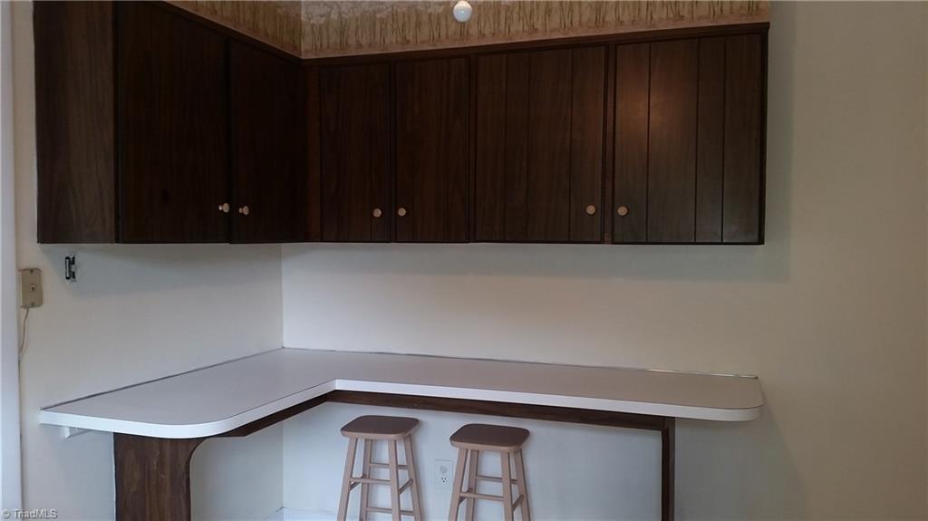 207 Ragsdale Road Jamestown, NC 27282 - Photo 11 of 26 Gallery Image 11