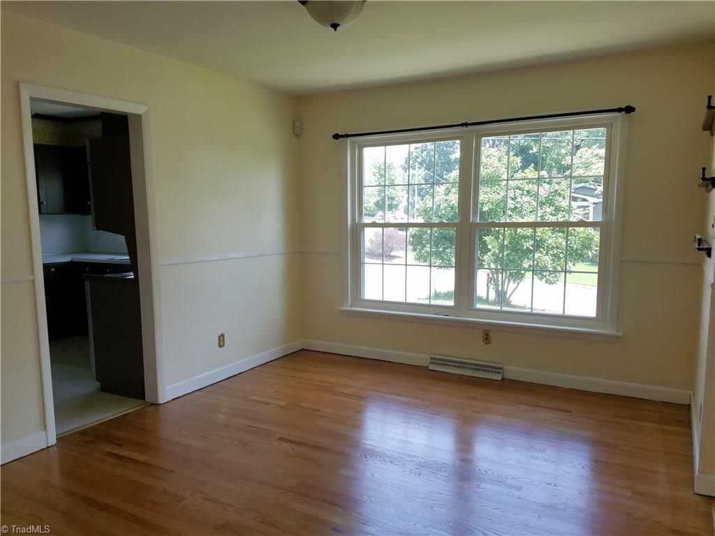 207 Ragsdale Road Jamestown, NC 27282 - Photo 6 of 26 Gallery Image 6