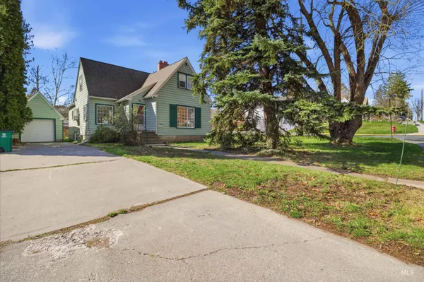 $450,000 | 1117 East 6th Street, Moscow, ID 83843