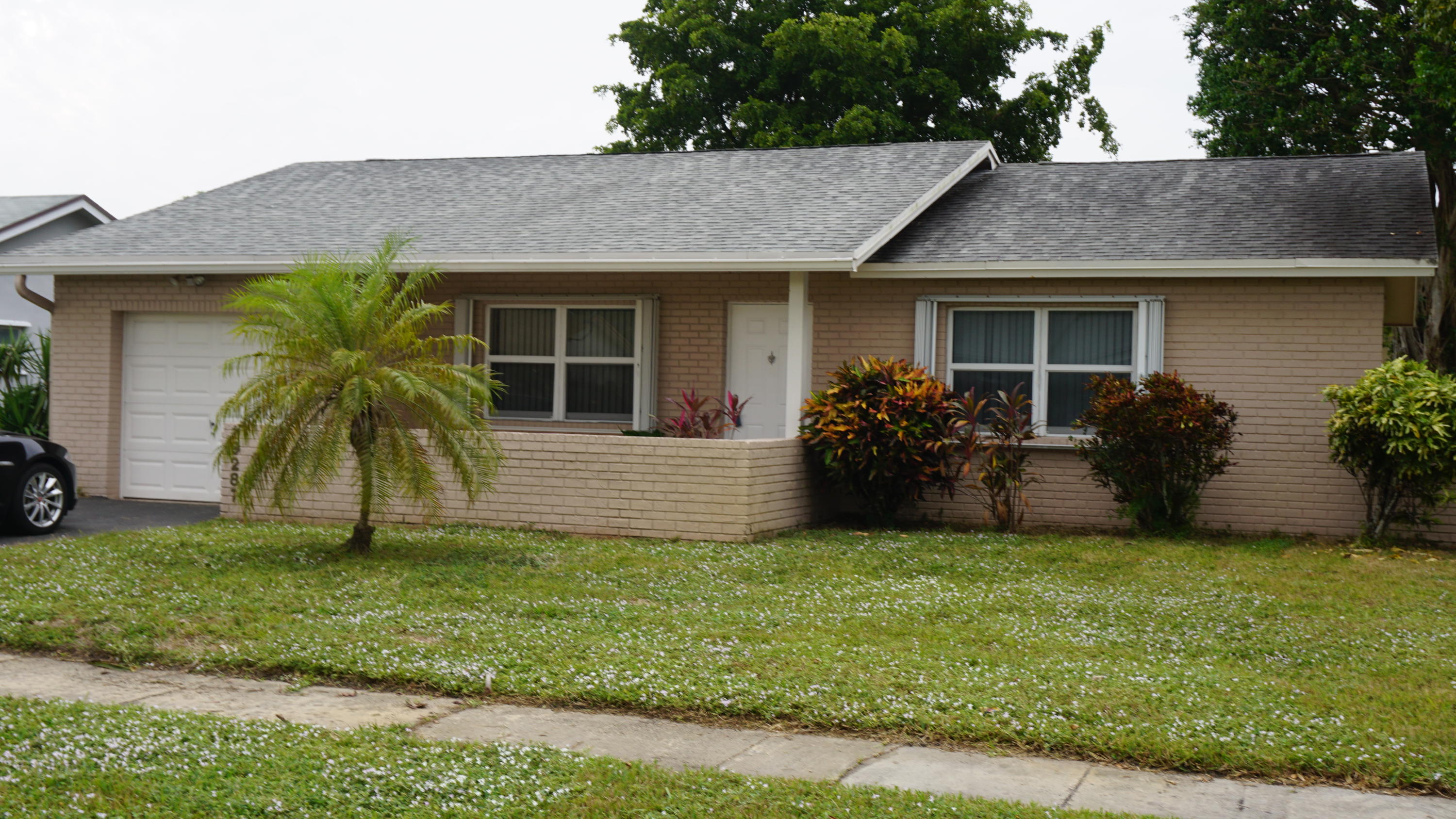 19287 Liberty Road Boca Raton, FL 33434 - Photo 2 of 24 DSC00814
