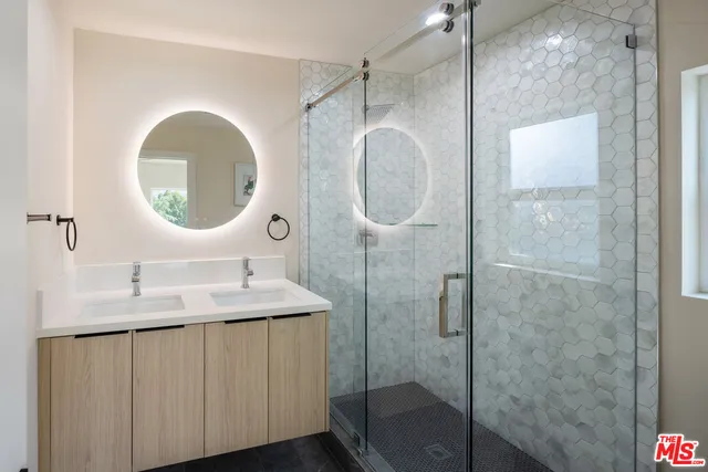 $12,998 | 9425 Gierson Avenue, Unit 1/2, Chatsworth, CA 91311