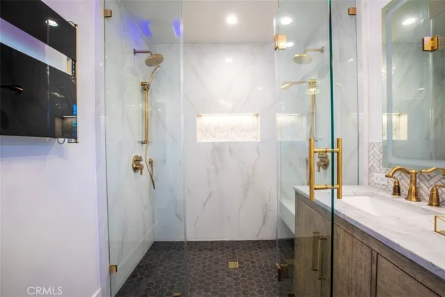 $11,000 | 32052 Via Alicia, San Juan Capistrano, CA 92675