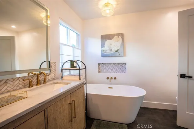 $11,000 | 32052 Via Alicia, San Juan Capistrano, CA 92675