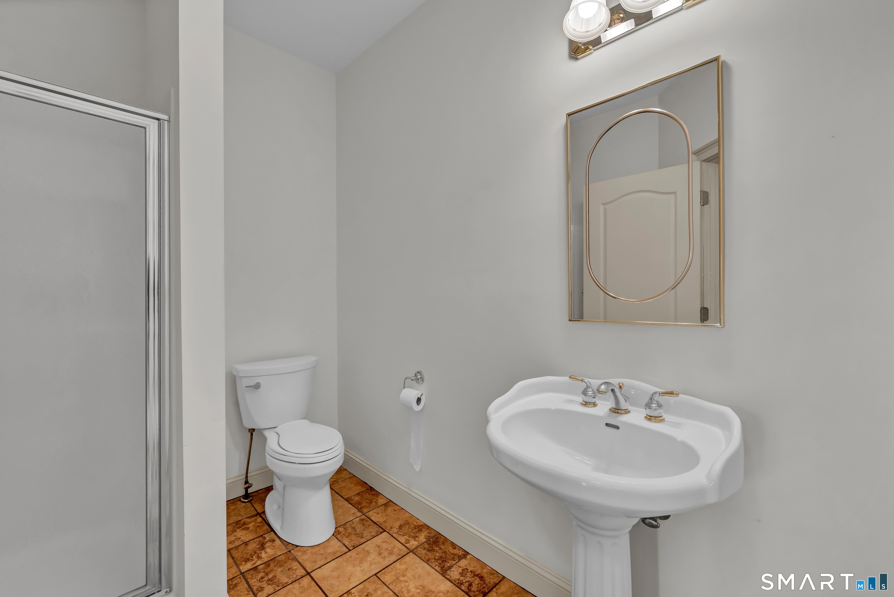 201 Grey Rock Road Southbury, CT 06488 - Photo 18 of 40 Main Floor Full Bath