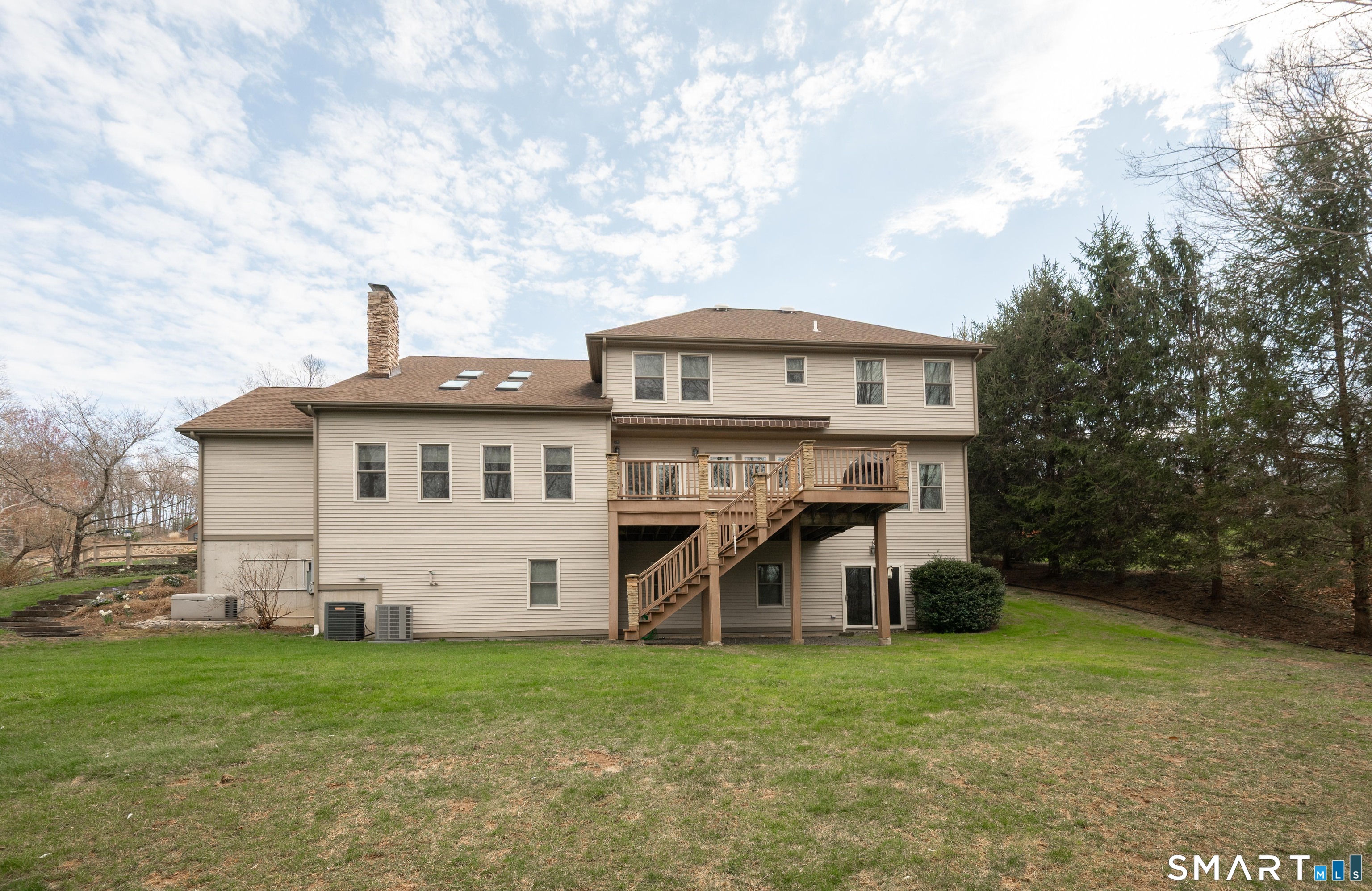 201 Grey Rock Road Southbury, CT 06488 - Photo 36 of 40 Back of home showing generator