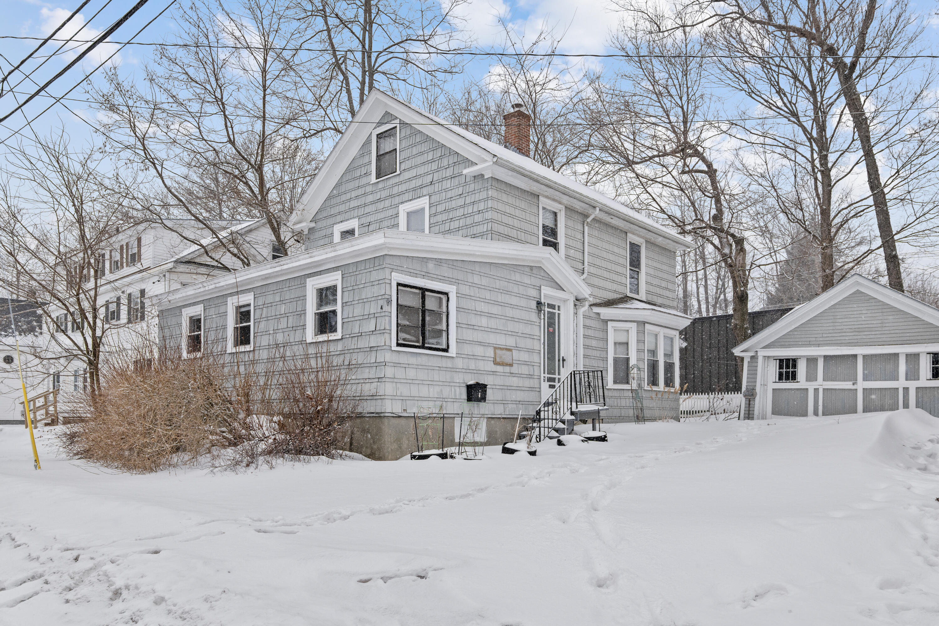4 Amherst Street Augusta, ME 04330 - Photo 1 of 18 P1021198