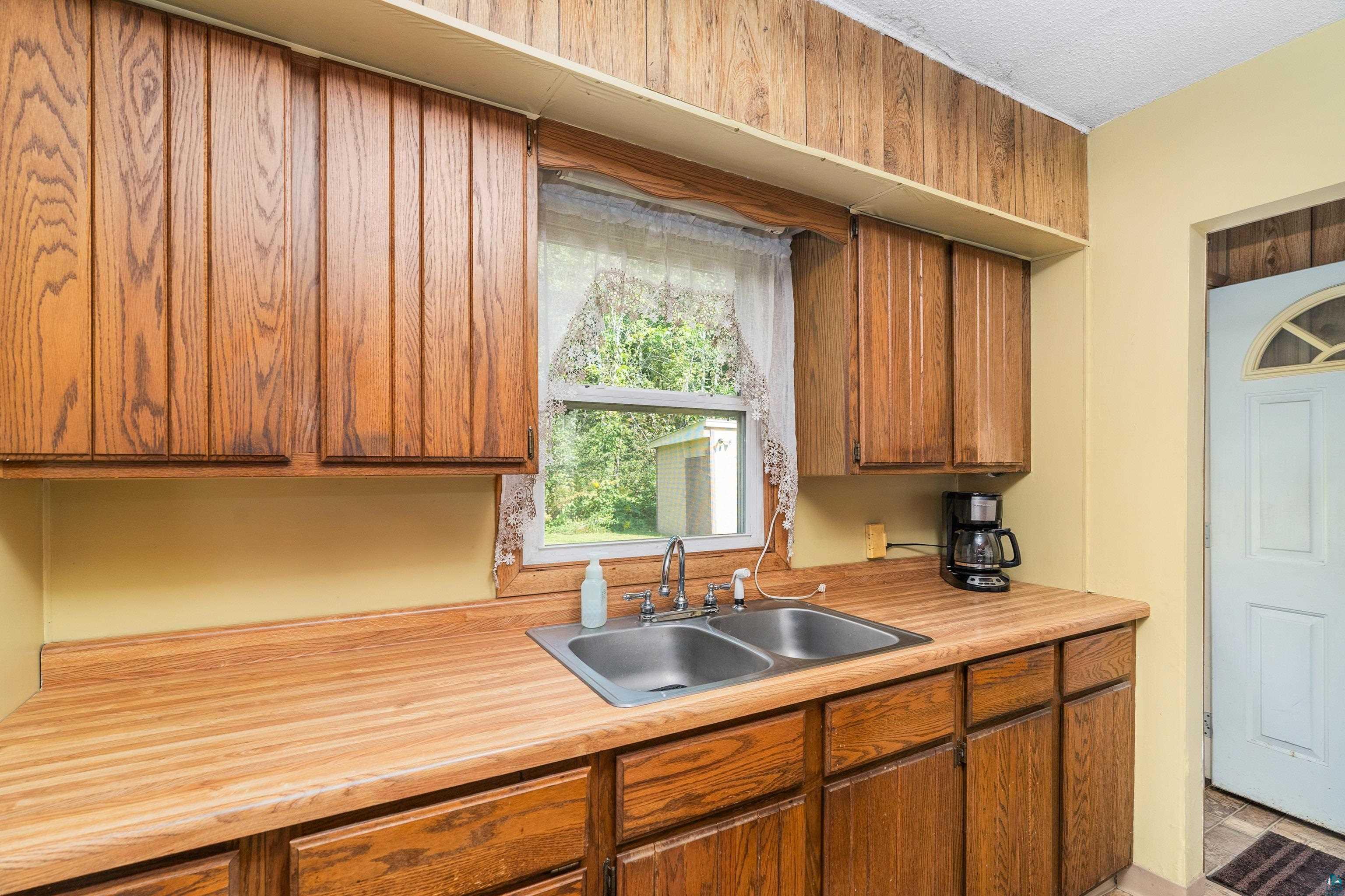 141 Alice Street Proctor, MN 55810 - Photo 13 of 46 Kitchen