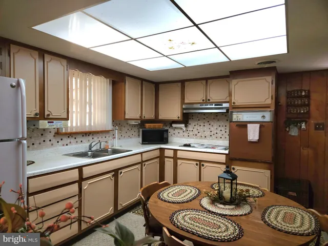 $235,000 | 714 Port Carbon St Clair Highway, Pottsville, PA 17901