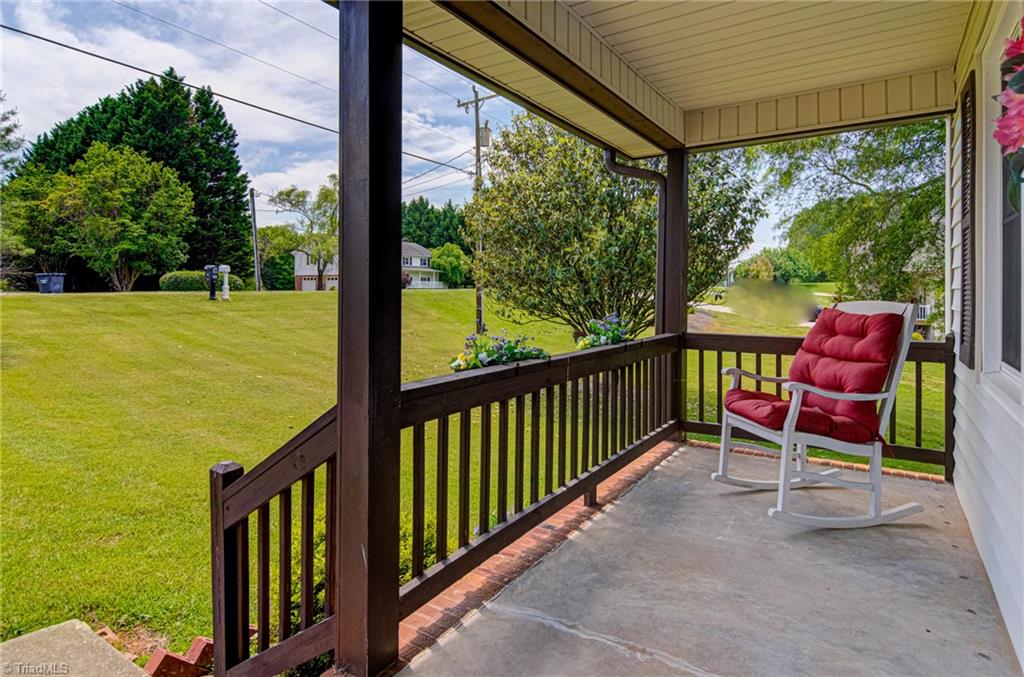 1862 Chestnut Grove Road King, NC 27021 - Photo 25 of 31 Front Porch
