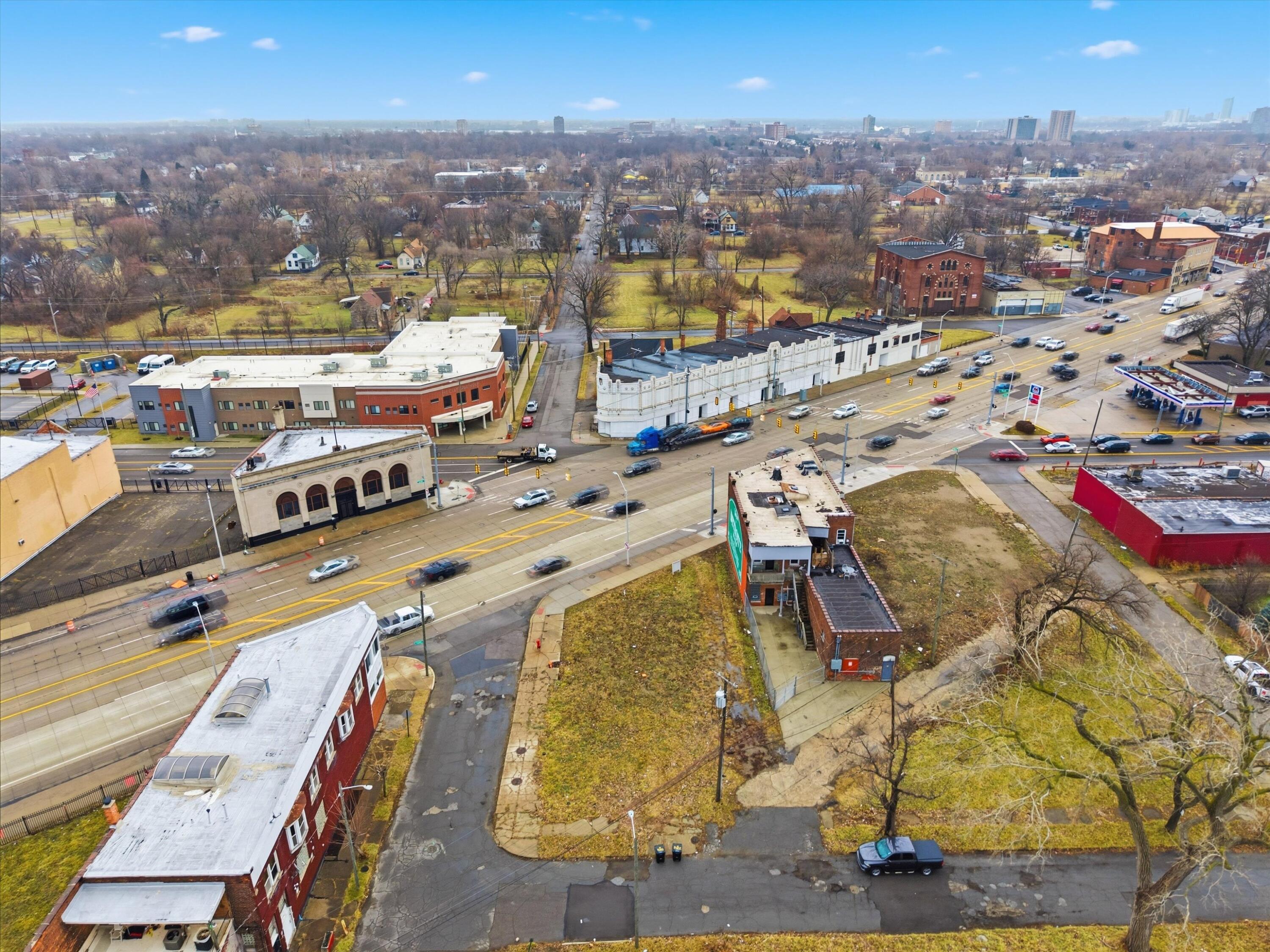 3347 Gratiot Avenue Detroit, MI 48207 - Photo 4 of 10 04-DJI_20260107154426_0120_D