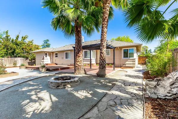 $515,000 | 2437 Parkwood Drive, Sacramento, CA 95821