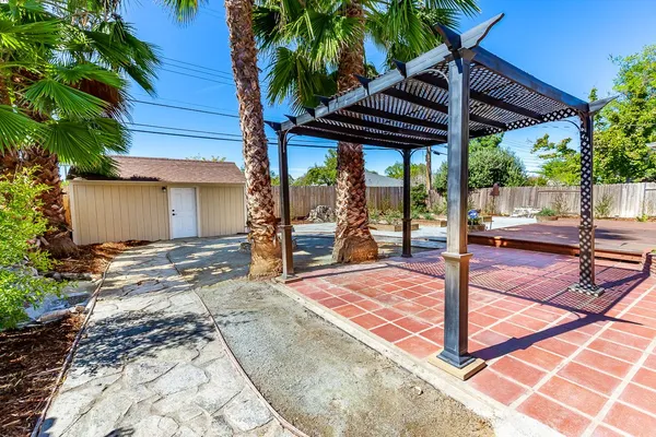 $515,000 | 2437 Parkwood Drive, Sacramento, CA 95821