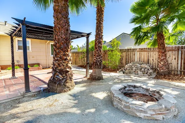 $515,000 | 2437 Parkwood Drive, Sacramento, CA 95821