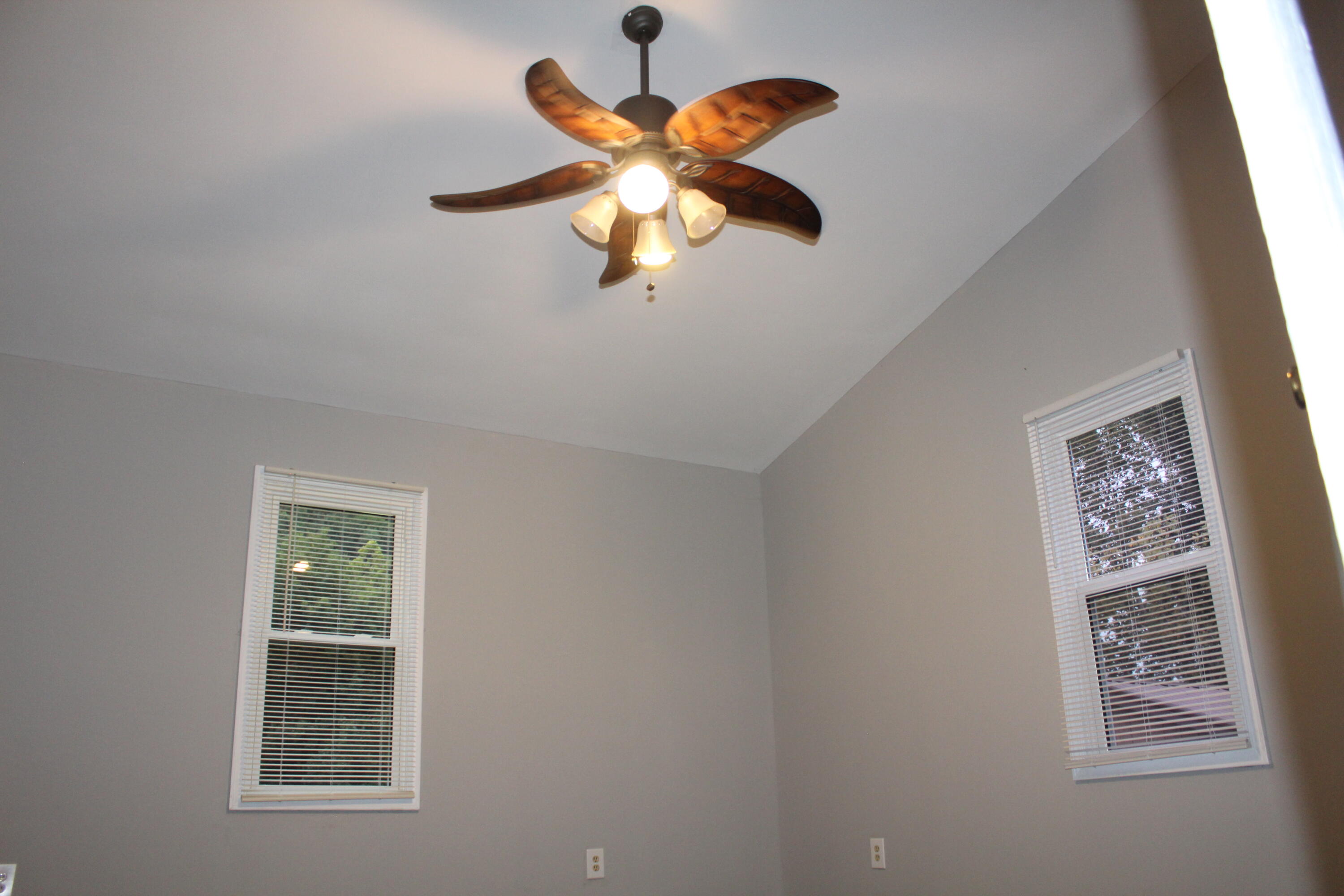 2204 Hammonds Fork Road Mount Vernon, KY 40456 - Photo 23 of 38 2204 Hammonds Fork 005