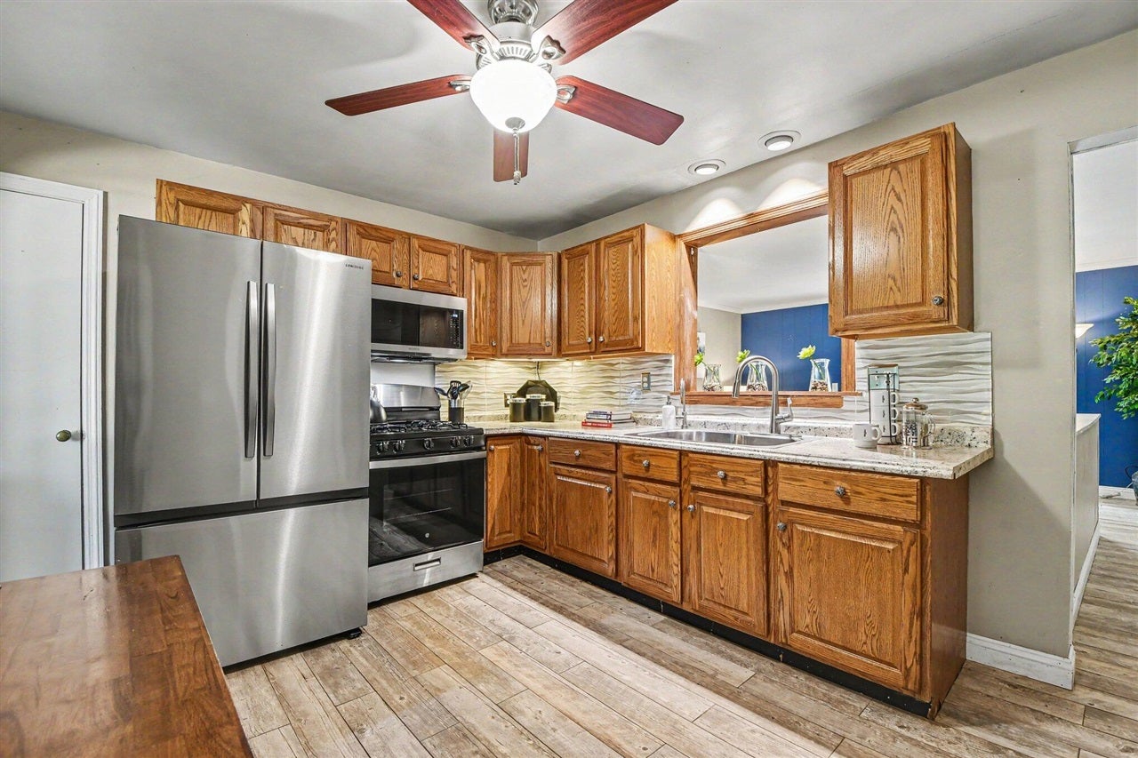 409 Forrest Street Wayland, MI 49348 - Photo 6 of 17 Gallery Image 6