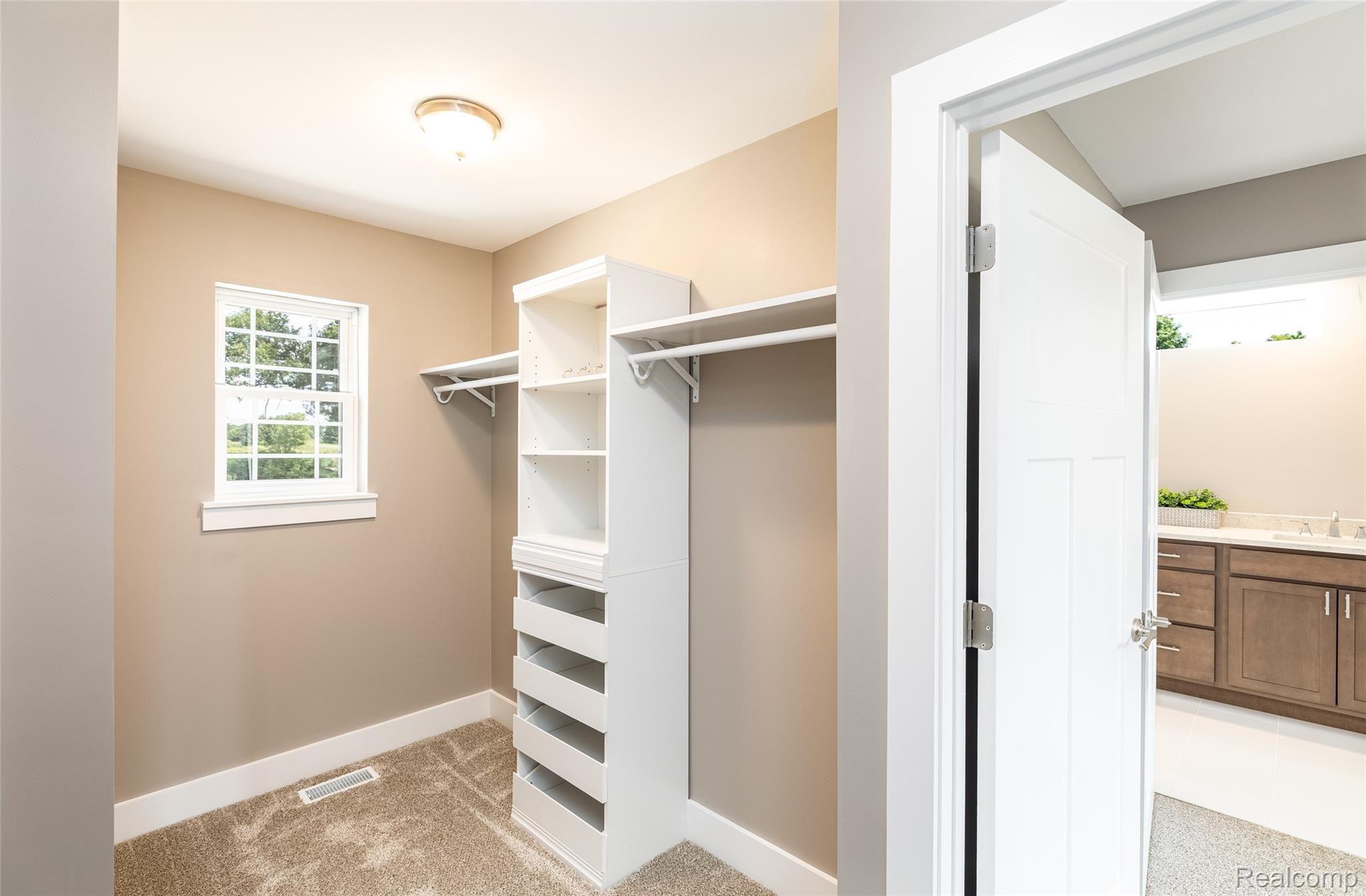 550 Wright Road Howell, MI 48843 - Photo 14 of 38 28.MasterCloset