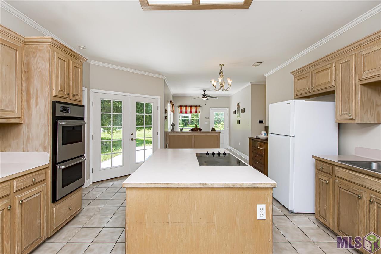 32890 Perkins Road Denham Springs, LA 70706 - Photo 12 of 30