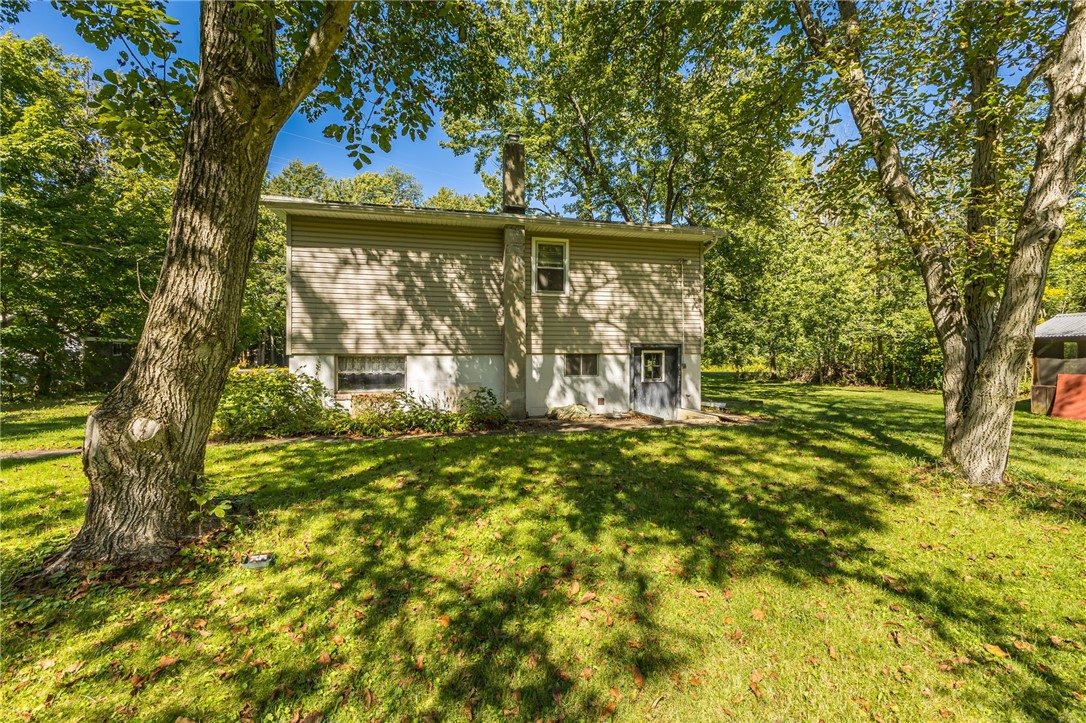 184 Berg Road Ontario, NY 14519 - Photo 6 of 27 Gallery Image 6