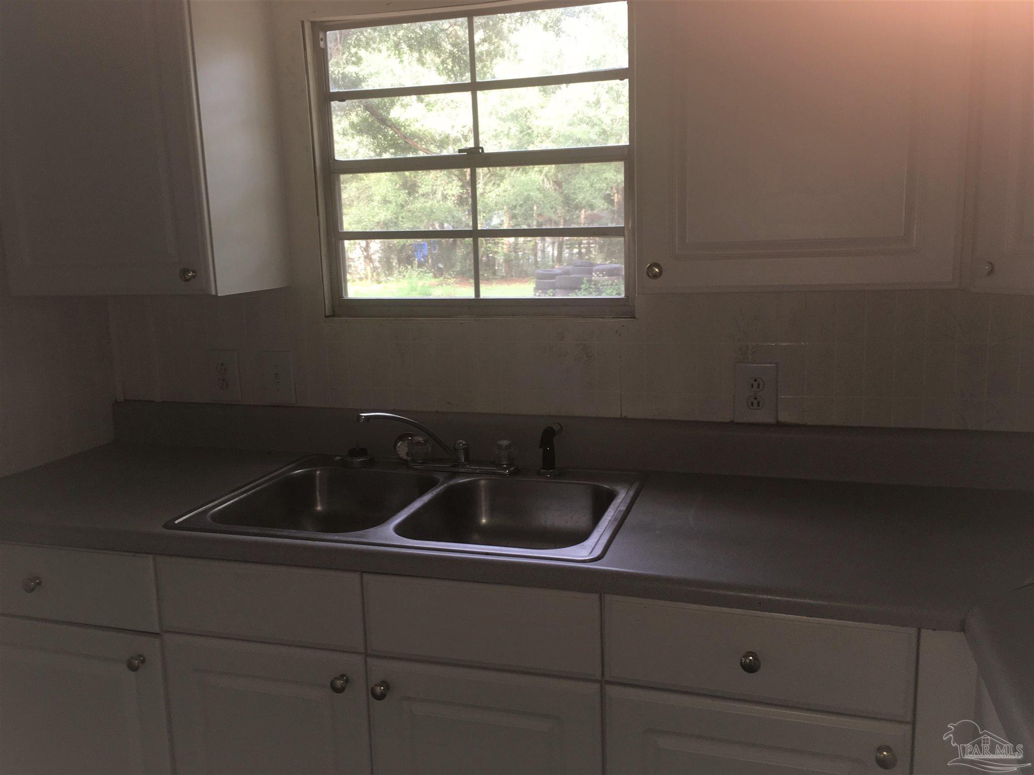 6591 Robie Road Milton, FL 32570 - Photo 7 of 16 Gallery Image 7