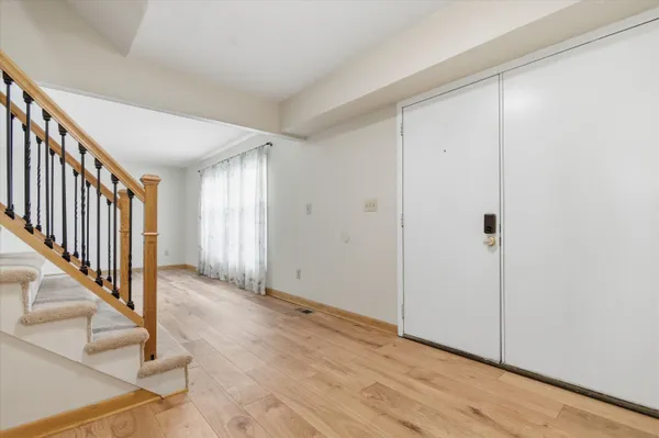 $3,000 | 2825 Tuebingen Parkway, Ann Arbor, MI 48105