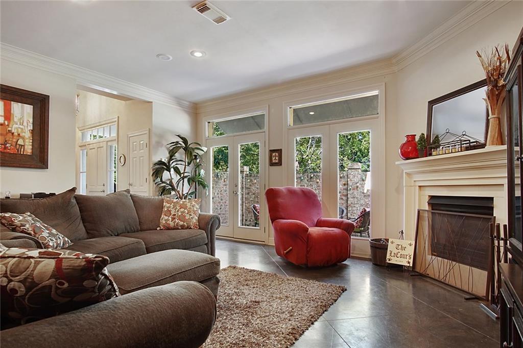 1201 Rue Degas Mandeville, LA 70471 - Photo 5 of 24 Gallery Image 5