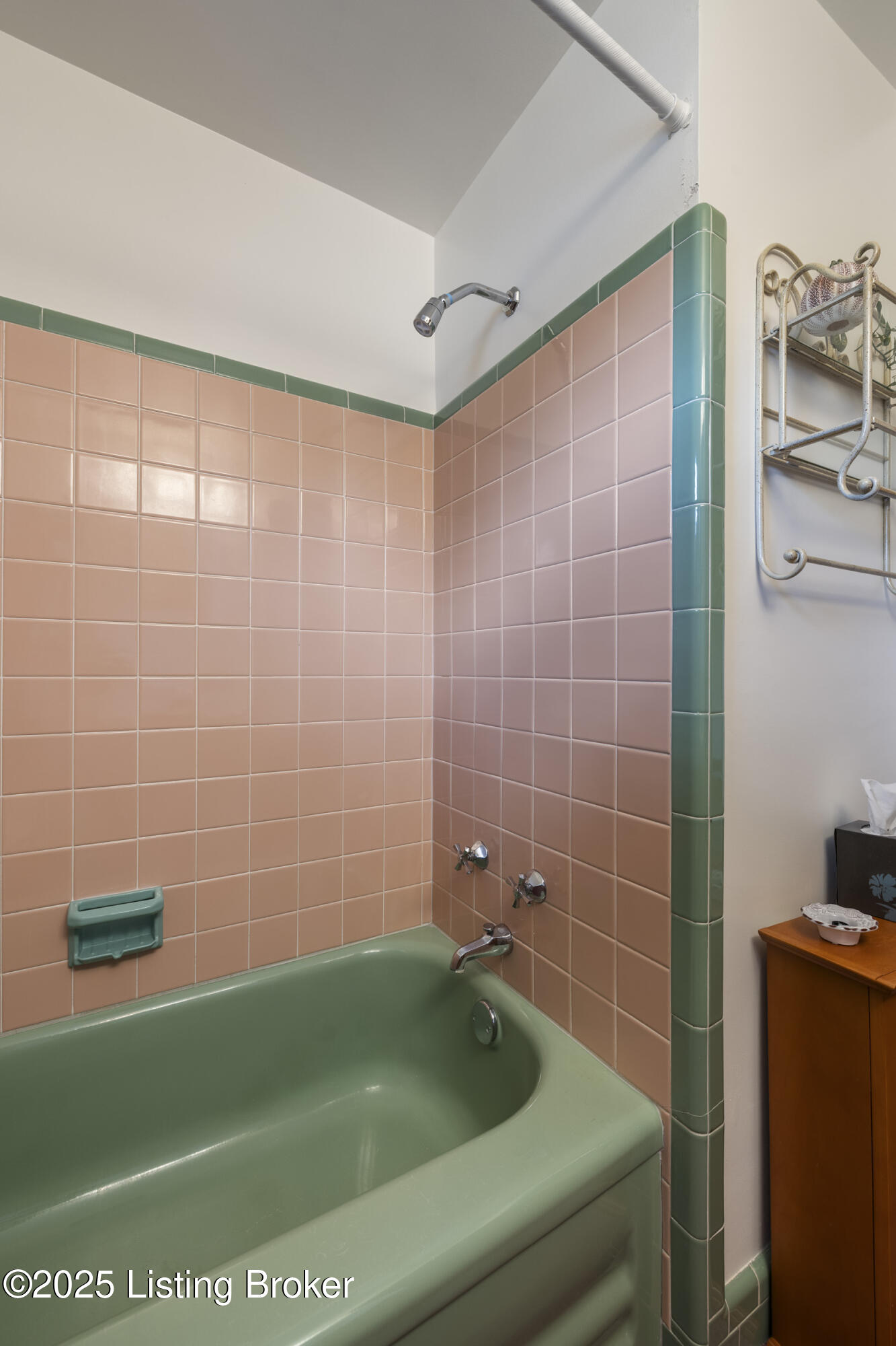 3706 Hanover Road Louisville, KY 40207 - Photo 33 of 50 Upstairs