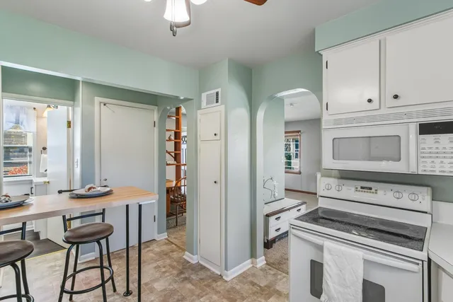 $235,000 | 853 McKinley Avenue, Beloit, WI 53511