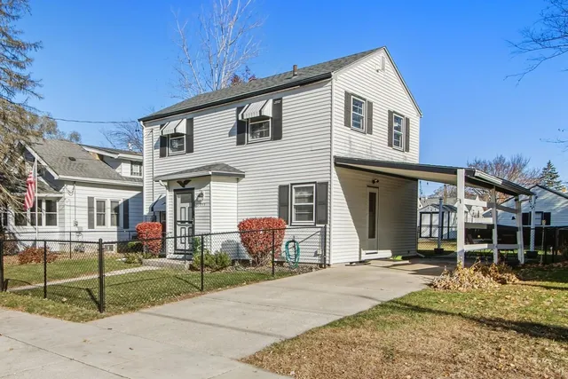 $235,000 | 853 McKinley Avenue, Beloit, WI 53511