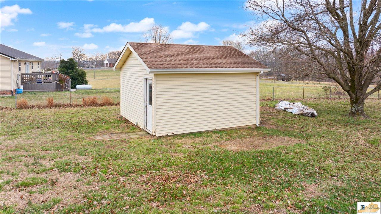 909 Dripping Springs Road Glasgow, KY 42141 - Photo 75 of 78 Gallery Image 75