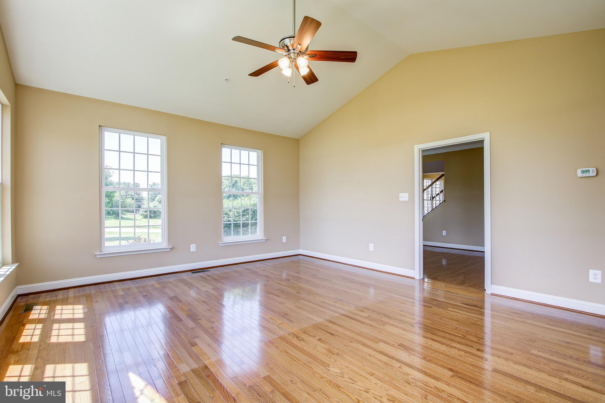 15530 Germantown Road Germantown, MD 20874 - Photo 14 of 53 Sunroom/Office/Rec Space