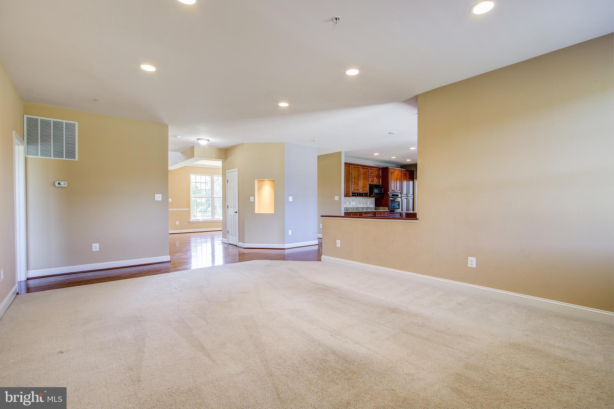 15530 Germantown Road Germantown, MD 20874 - Photo 20 of 53 Family Room