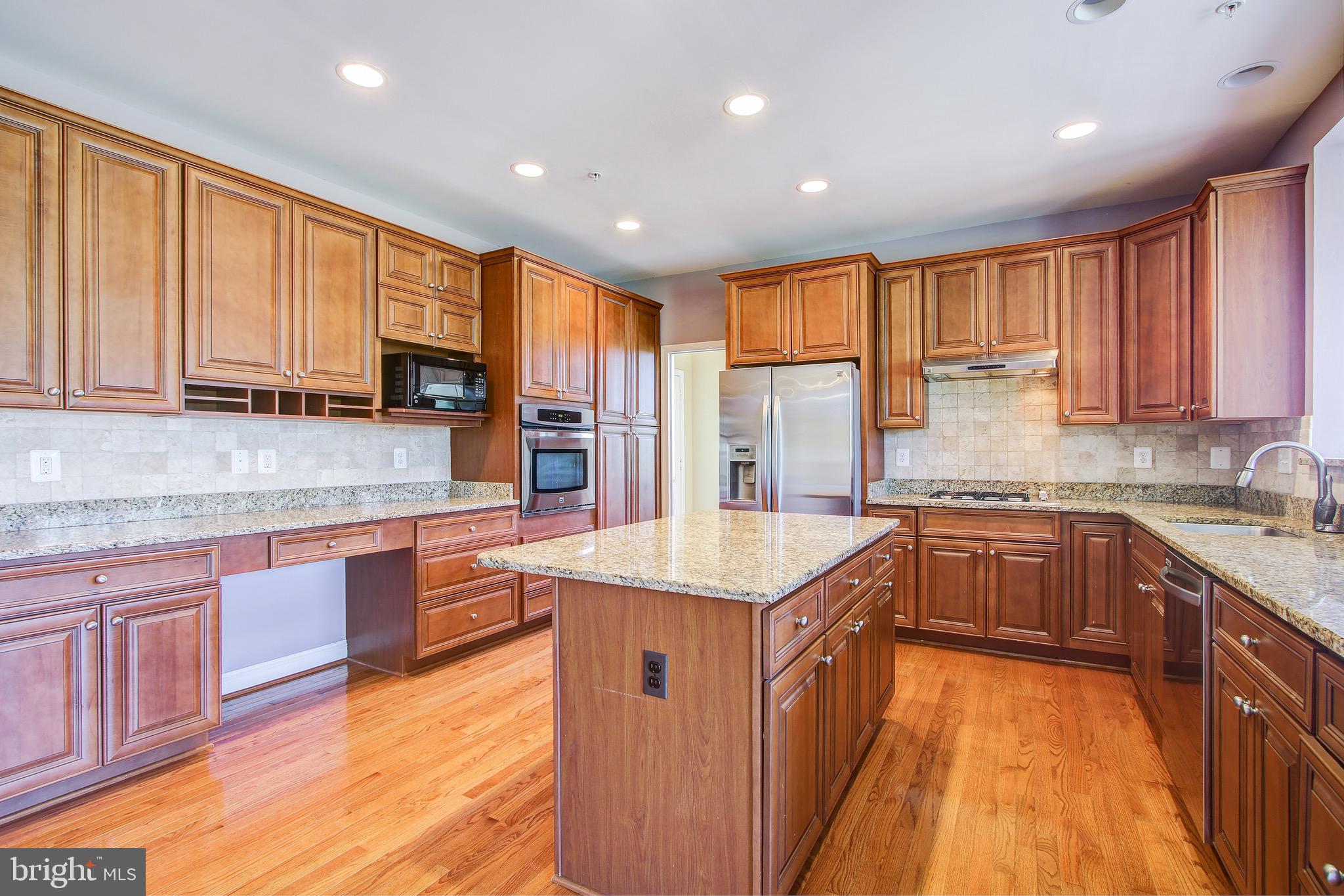 15530 Germantown Road Germantown, MD 20874 - Photo 25 of 53 Kitchen