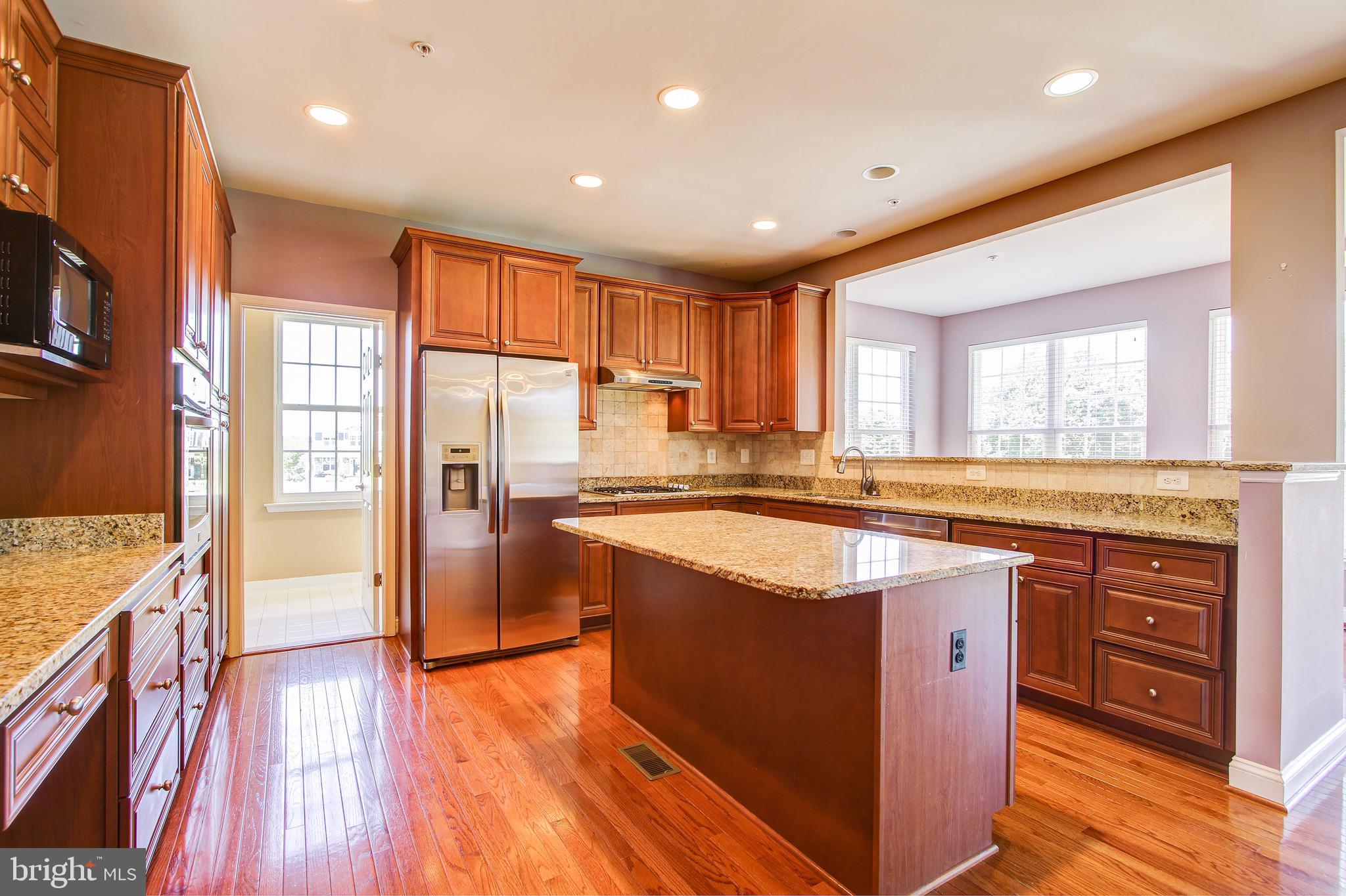15530 Germantown Road Germantown, MD 20874 - Photo 27 of 53 Kitchen